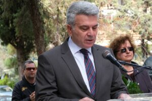 Παρέμβαση του Π. Μανούρη για την αναζήτηση αρχειακού υλικού για το Μπλόκο της Καλογρέζας