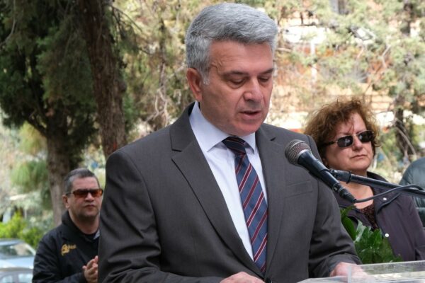 Παρέμβαση του Π. Μανούρη για την αναζήτηση αρχειακού υλικού για το Μπλόκο της Καλογρέζας