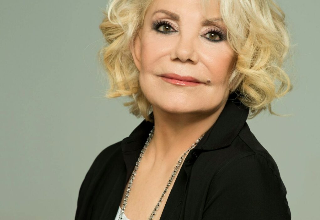 Μαρινέλλα: Την Τρίτη το τελευταίο αντίο - Σε λαϊκό προσκύνημα η σορός της