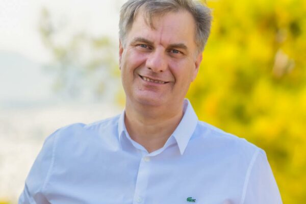 Β. Σάρκουλας: Απεμπολεί δικαιώματα του Δήμου μας ο Γιάννης Μυλωνάκης;