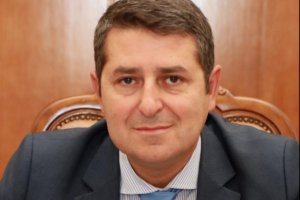 Γ. Μυλωνάκης: Παραμένει διασωληνωμένος αλλά σε σταθερή κατάσταση